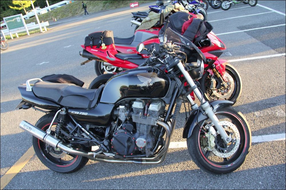 Мотоцикл honda cb 750 f2 seven-fifty 1998 — распишем главное