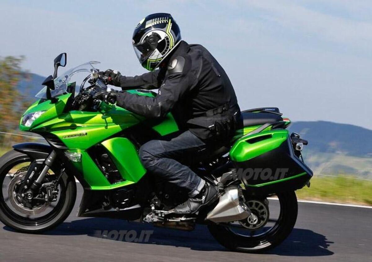 Тест-драйв мотоцикла Kawasaki Z1000